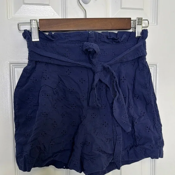 Mi Ami High Waist Blue Shorts with Textured Knit - Picture 4 of 7